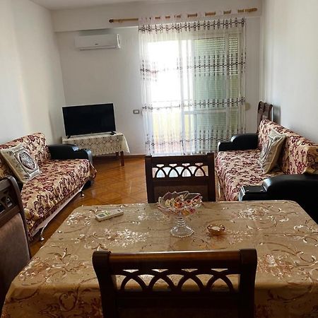 Appartamento Incantevole Con Posto Auto Privato Vlorë Extérieur photo