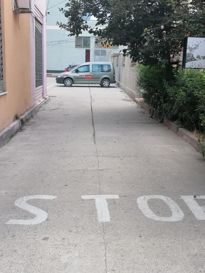 Appartamento Incantevole Con Posto Auto Privato Vlorë Extérieur photo