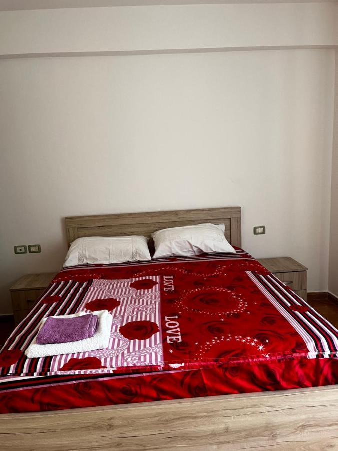 Appartamento Incantevole Con Posto Auto Privato Vlorë Extérieur photo