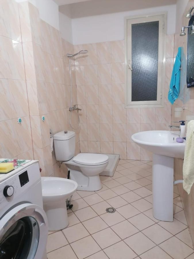 Appartamento Incantevole Con Posto Auto Privato Vlorë Extérieur photo